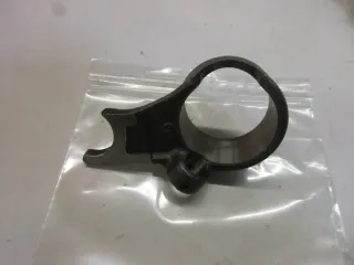 E1032. Suzuki RV 50 Schaltklaue Getriebe 25211-22100 Motor G Schaltgabel - Bild 4