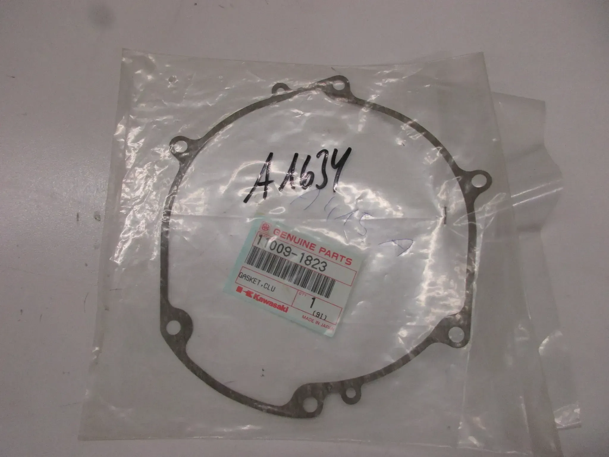 A1634 Kawasaki KDX 250 D Kupplungsdeckel Dichtung Motor 11009-1823 Original seal - Bild 1
