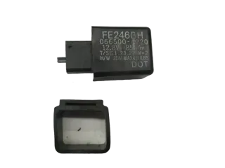 2. Yamaha FZS 600 Fazer RJ 02 Blinkerrelais Original FE246BH - Bild 1