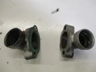 3. Honda GL 1100 SC02 Goldwing Thermostatgehäuse Anschluß links rechts Rohr Kühler - Bild 2