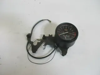 Suzuki GS 550 T Drehzahlmesser mit Tachohalter Armatur Instrument Display Anzeig - Bild 1