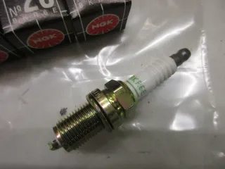 F167 Nissan Mazda Kia Zündkerzen NGK BKR6E V-Line 4x Motor - Bild 4