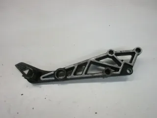 O1. Kawasaki GPZ 305 EX305A Fußrastenhalter hinten rechts Fußrastenbrücke - Bild 1