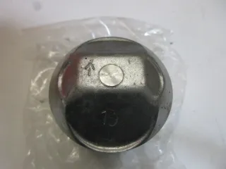 E542. Suzuki GS 550 E_D_L Kolben 12111-47311-100 Übergröße 1,0 Original piston - Bild 3