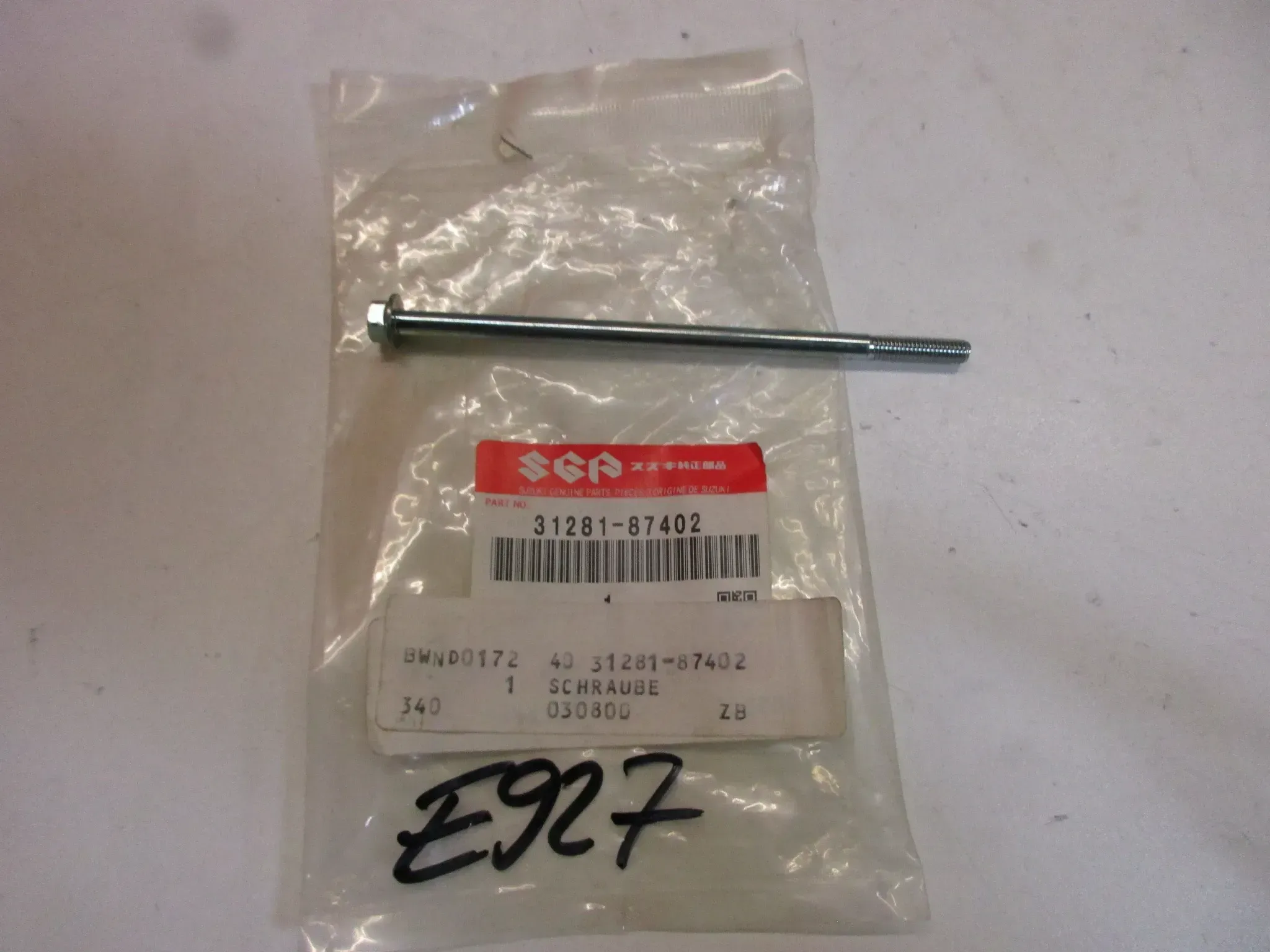 E927. Suzuki GS 450_550_1000 Schraube Bolzen 31281-87402 Anlasser Starter bolt - Bild 1