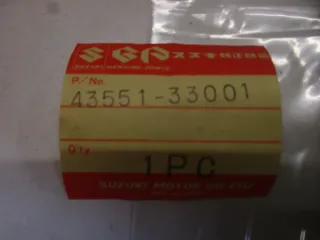 E899. Suzuki GT 380 Ersatzpedal Fußraste 43551-33001 vorne rechts Pedal Fussraste - Bild 5