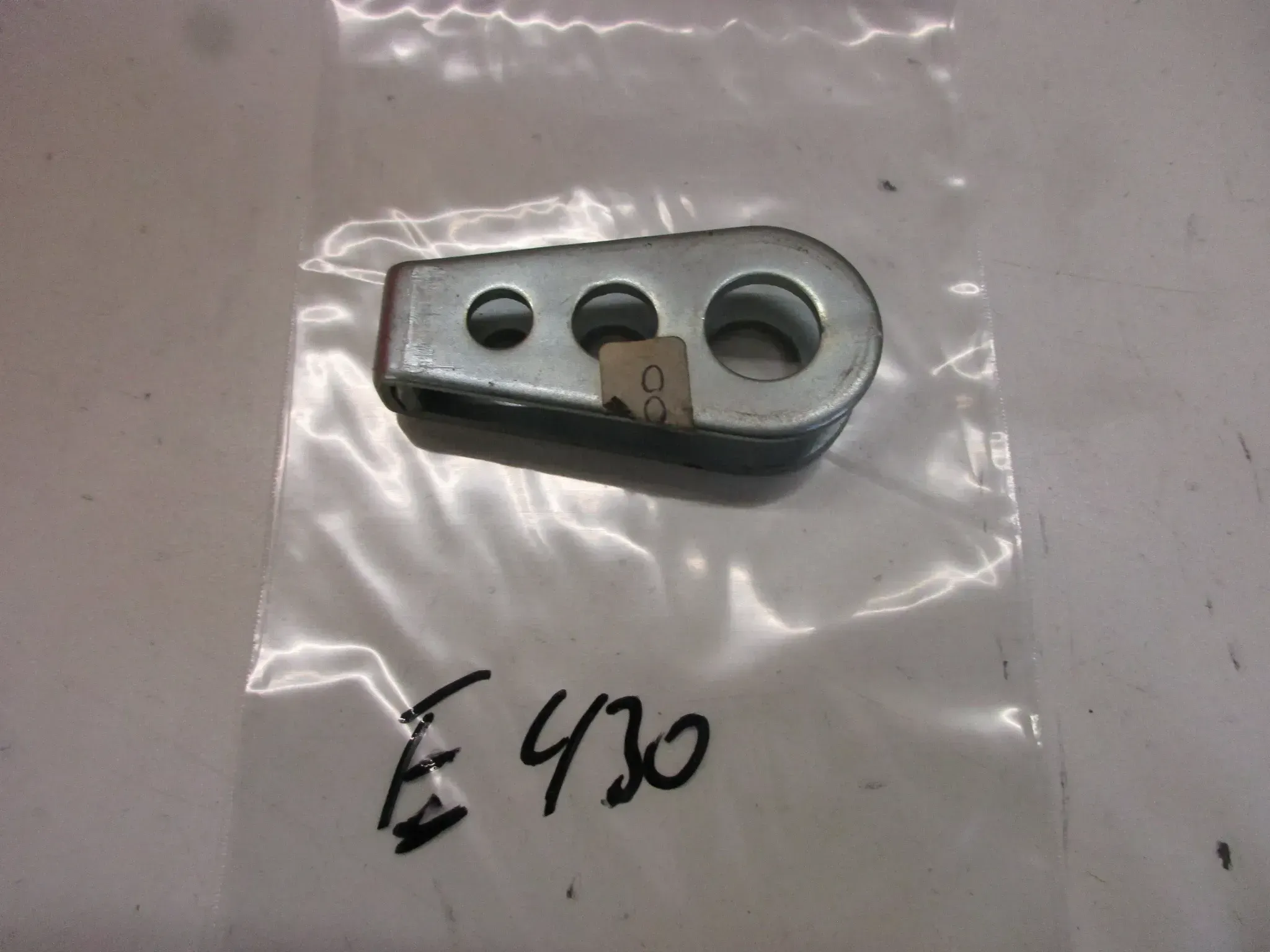 E430 Suzuki DR 500 S Kettenspanner Kette 61410-37200 Antriebskette Spanner - Bild 1