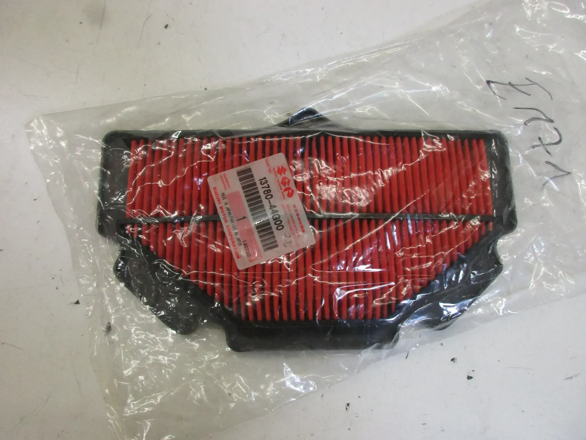 E171. Suzuki GSR 600 Ersatzfilter 13780-44G00 Filter Luftfilterkasten Luftfilter - Bild 1