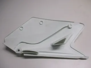 Q506 Suzuki RM-Z 250_450 Seitendeckel rechts Sitzbank 200000691 - Bild 5