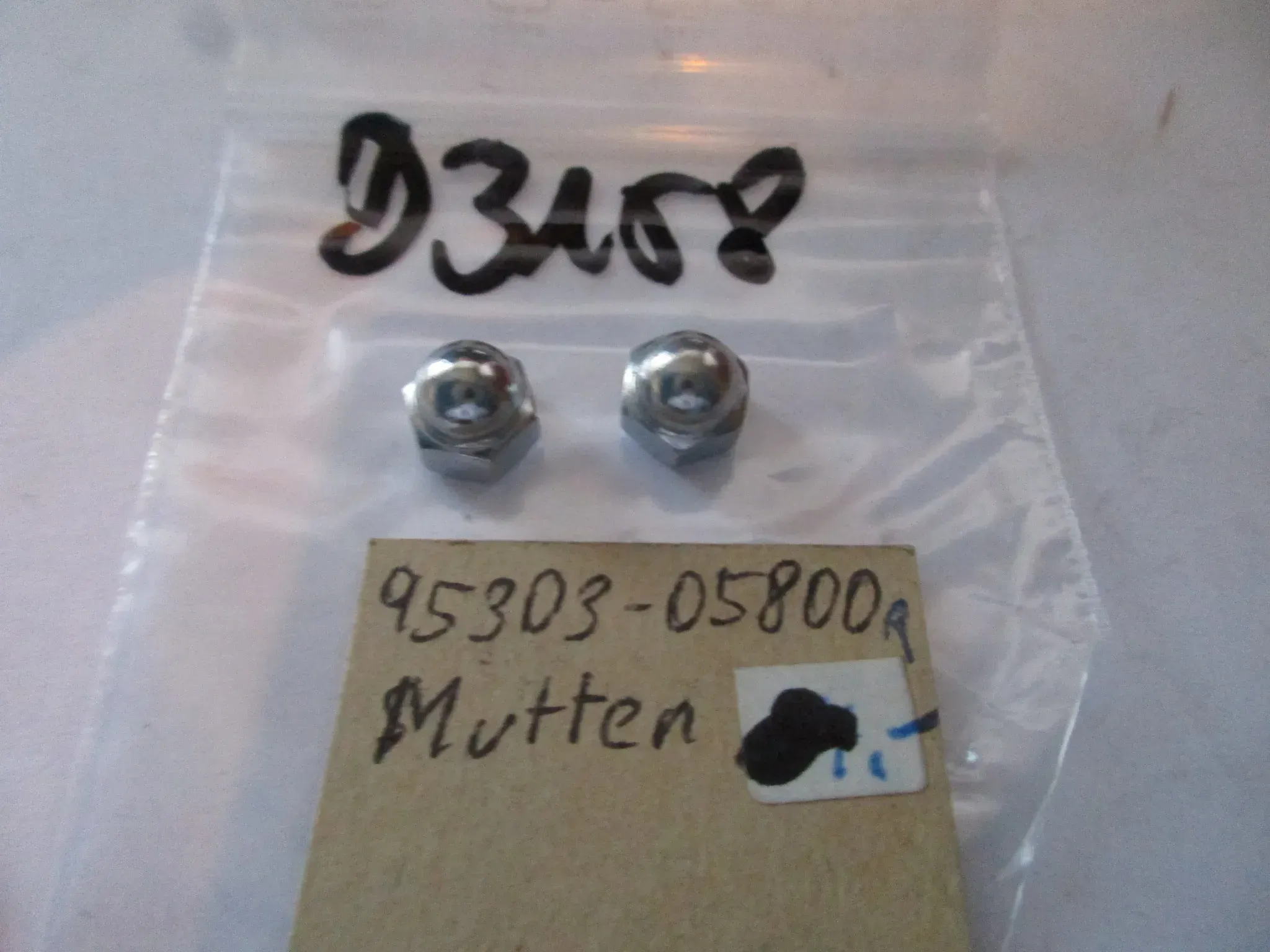 D3158 Yamaha XS 650 Mutter 95303-05800 Schraube Nut 5mm - Bild 1