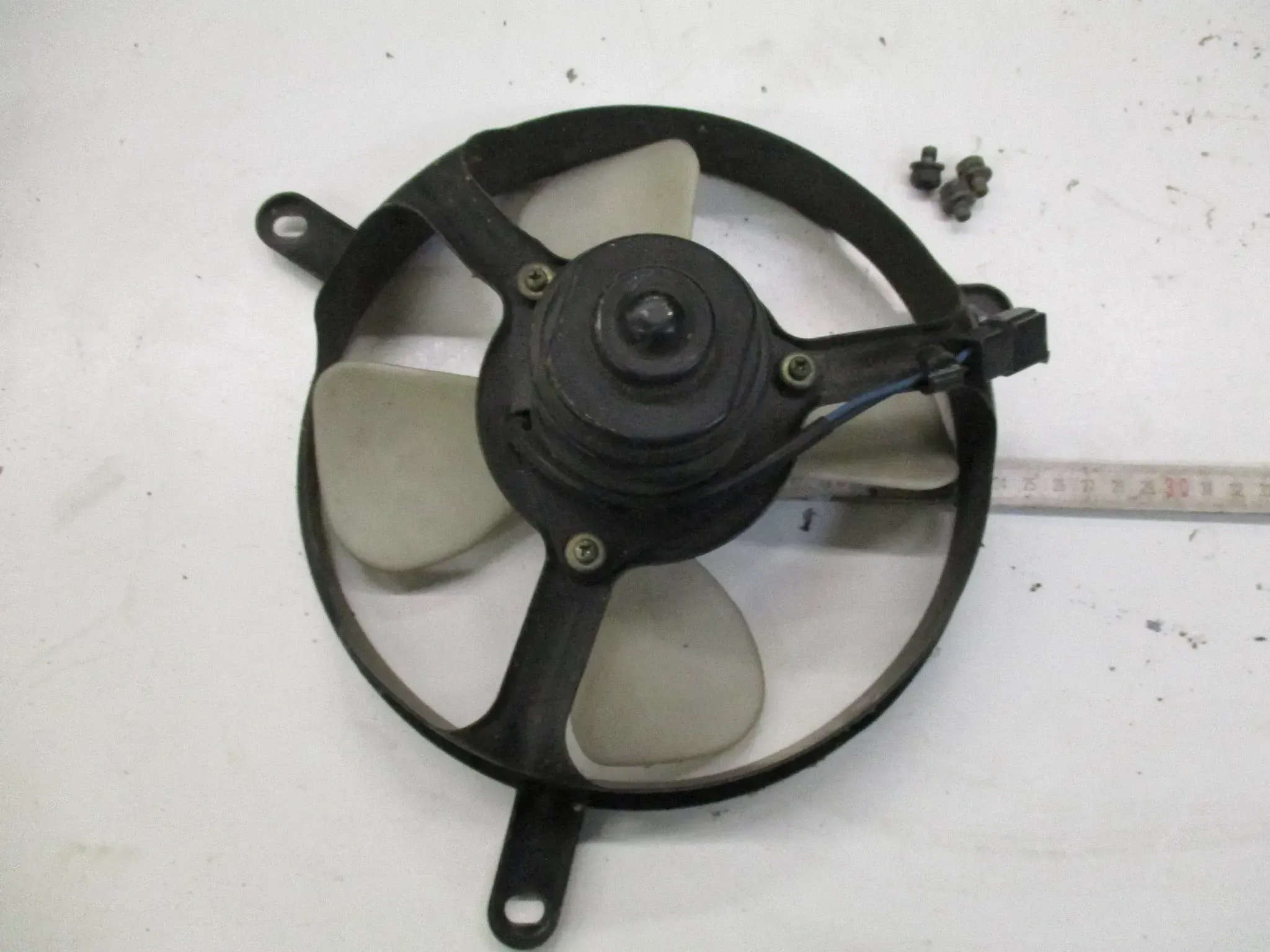 3. Honda GL 1100 SC02 Goldwing Kühlerventilator #1 Kühlergebläse Kühler Lüfterrad fan - Bild 1