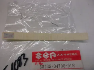 E1083. Suzuki GSX 1100 E Aufkleber Dekor 68235-04700-91R Emblem Verkleidung Schriftzug - Bild 2