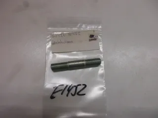 E1452 Suzuki RM 250 Schraube Stehbolzen 01421-10458 Zylinder M10 x 45 mm Motor - Bild 1