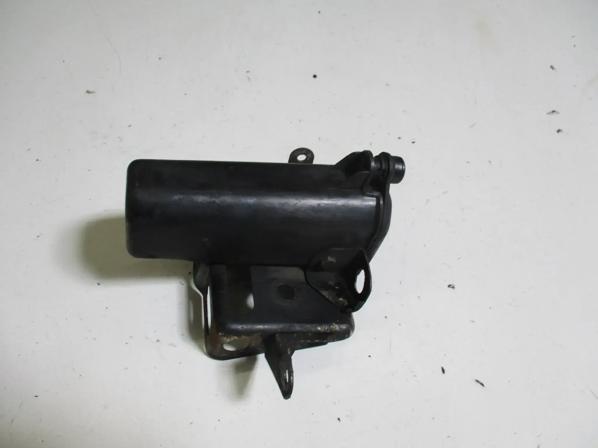 2. Honda FT 500 PC07 Flat Track Werkzeugfach Halter Aufbewahrungsfach Behälter - Bild 1