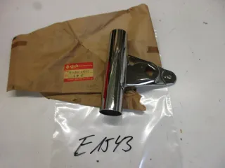 E1543. Suzuki GS 450 L Lampenhalter 51530-44210 vorne rechts Scheinwerferhalter - Bild 1