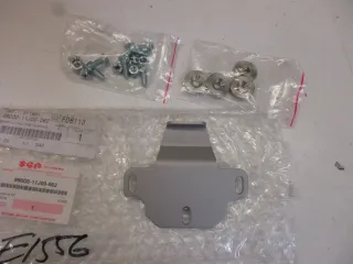 E1556. Suzuki DL 650 A Halter 990D0-11J00-062 Montagekit Topcase Aufnahme Rahmen - Bild 3