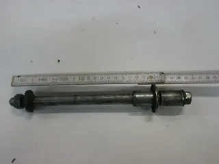 O. Suzuki GS 500 F BK Steckachse vorne Vorderrad Achse Felge axle wheel - Bild 1