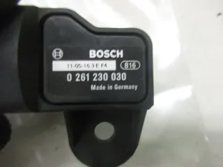 Sensor Ladedruck Ducati Multistrada 1100 S Luftsensor Elektronik Bosch 026123003 - Bild 2