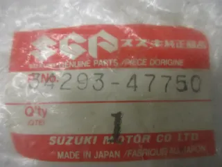 B290. Suzuki GS 550_650 Tachogehäuse Tacho Tachobecher Gehäsue 34293-47750 - Bild 4