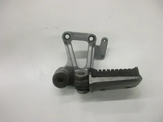 8. Kawasaki GPZ 600 R ZX600A Fußraste hinten links Fussrastenhalter Soziusraste - Bild 1
