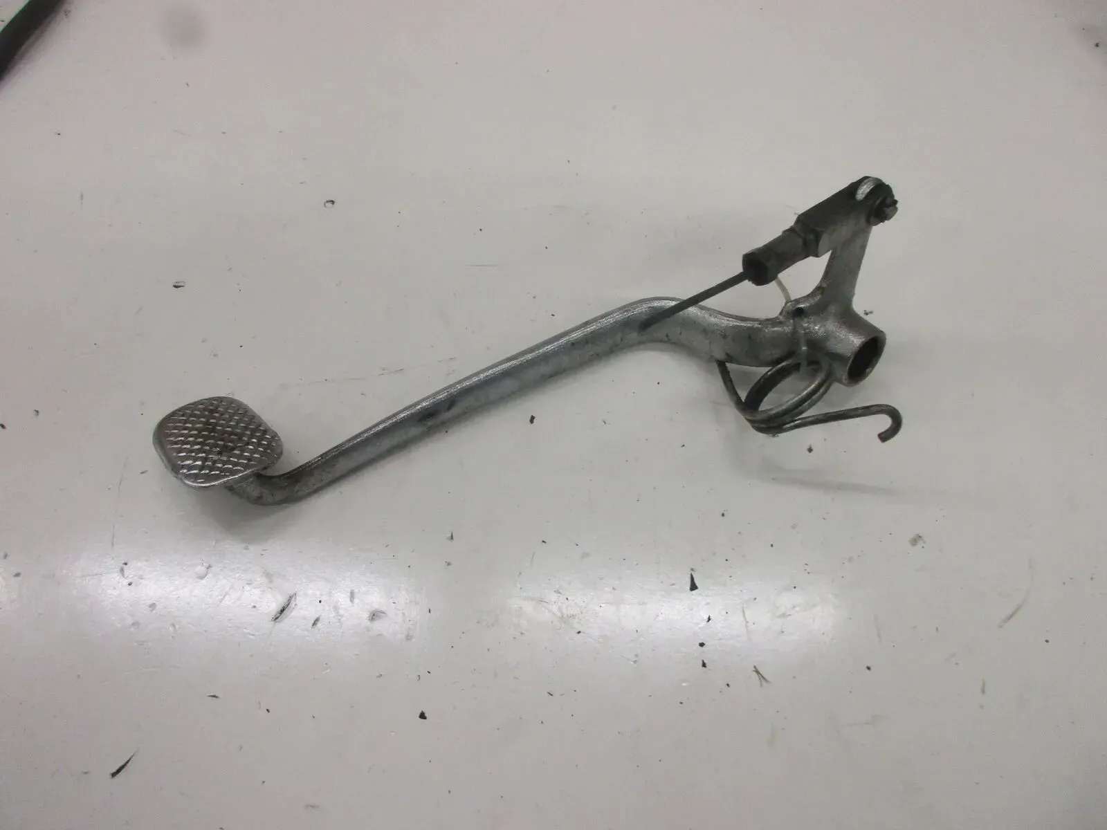 1. Suzuki GT 250 Ram Air Bremspedal unten mit Feder Bremshebel Bremse brake - Bild 1