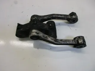 Kawasaki GPX 750 R ZX 750 F Umlenkung Federbein Knochen Schwinge Aufnahme Halter - Bild 3