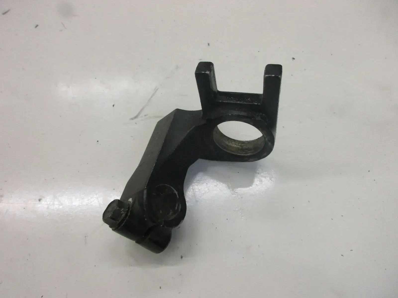 1. Kawasaki GPZ 550 UT ZX 550 A Lenkerhalter rechts Stummellenker Lenkerstummel - Bild 1