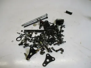 2. Suzuki DR 600 R SN41A Dakar Schraubensatz Kleinteile Schrauben Konvolut - Bild 1