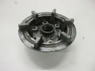 Suzuki GS 550 M Katana Kettenradträger hinten Felge Mitnehmer Aufnahme - Bild 4