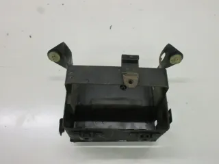Suzuki GSX 600 F GN 72 B Batteriefach Batteriekasten Batteriehalter Rahmen - Bild 1