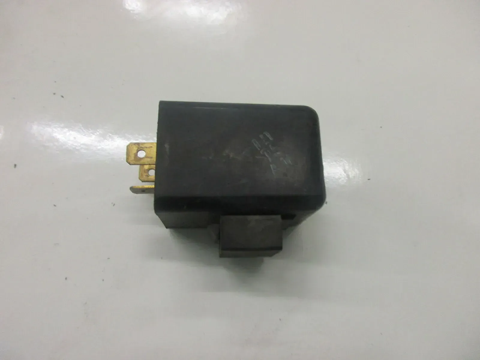 3. Kawasaki GPZ 305 EX305A BD Blinkerrelais Blinkrelais Blinker flasher - Bild 1