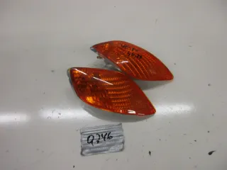 Q746. Vespa 50_80_125 Blinker rechts links vorne turn signal - Bild 1