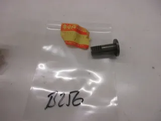 B256. Suzuki GS 750_1000 E_N Kupplung Kupplungskorb Stift Bolzen 23165-49000 - Bild 1