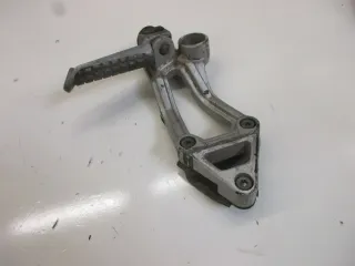 1. Kawasaki ZX-10 Tomcat ZXT 00 B Fußrastenhalter hinten links mit Fußraste - Bild 3