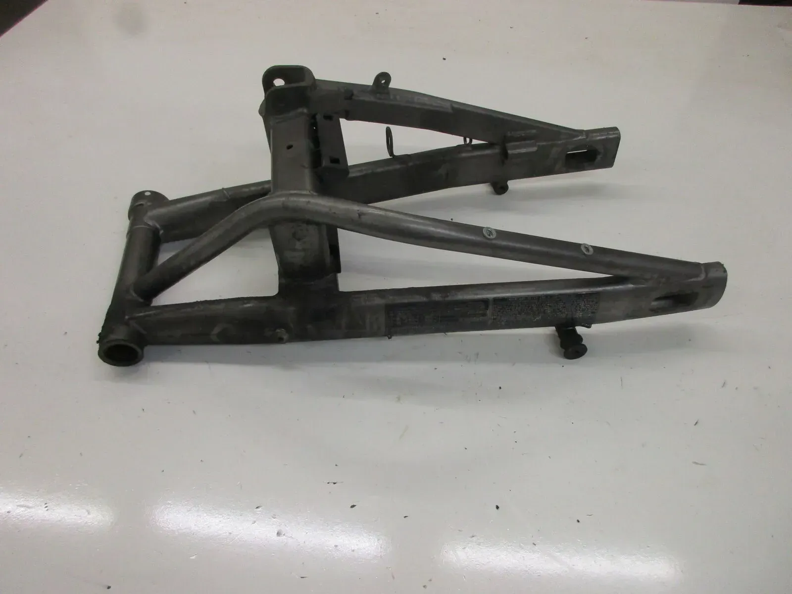 Schwinge Hinterrad 1. Kawasaki ZR-7 S ZR750F Aufhängung Rahmen Felge swing arm - Bild 1