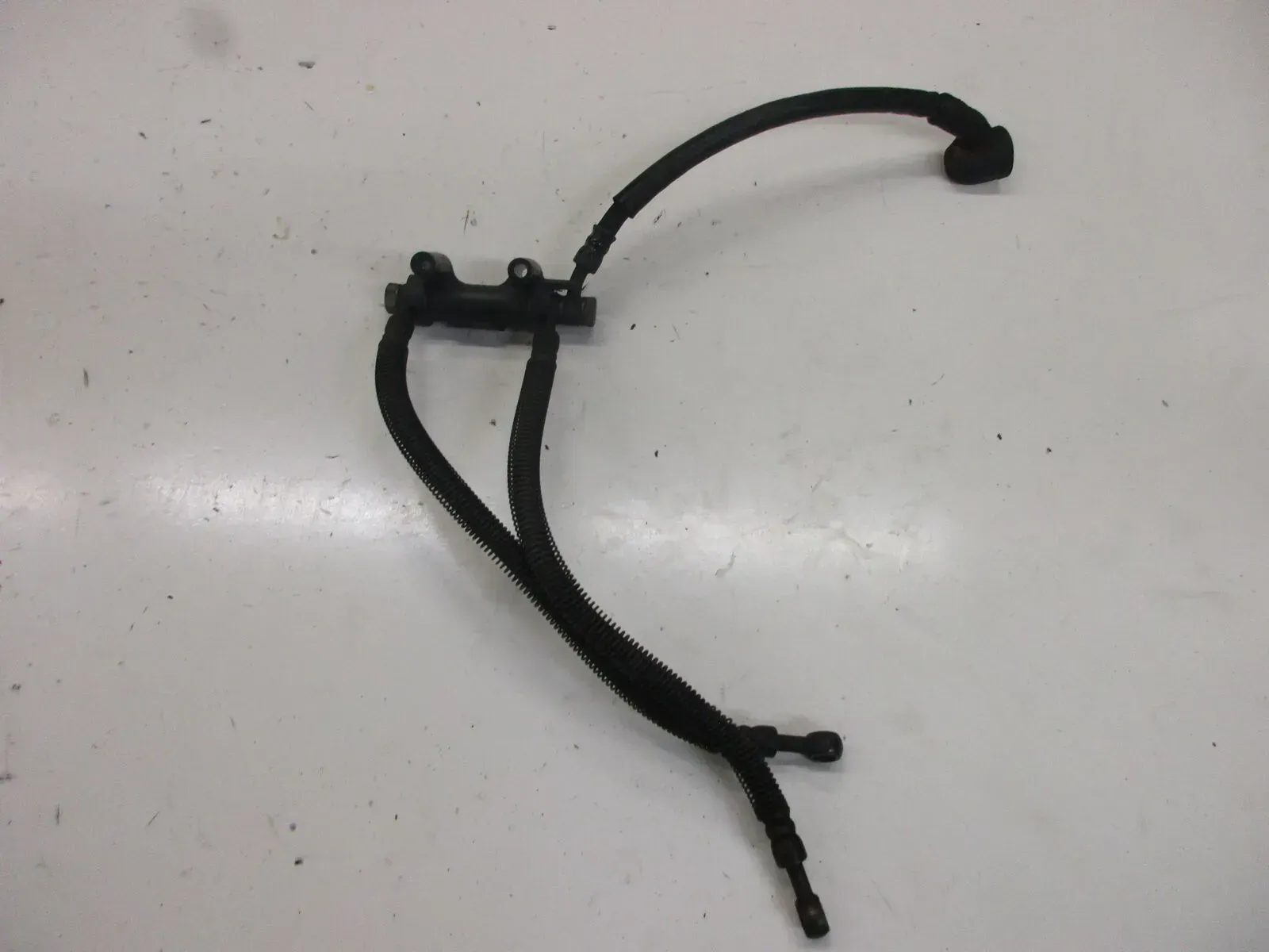 1. Kawasaki GPZ 550 UT ZX 550 A Bremsleitung vorne Bremsstatel Bremsverteiler - Bild 1