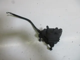 7. Suzuki GSX 600 F GN 72 B Bremssattel vorne rechts Bremsznage Bremskolben - Bild 1