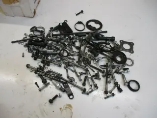 Honda CB 650 C_SC RC 08 Schraubensatz Kleinteile Konvolut Schrauben Halter - Bild 1
