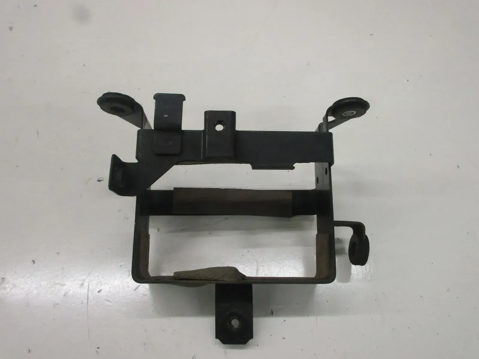 Suzuki DR 600 R SN 41 A Batteriefach Batteriehalter Batteriekatsen Rahmen - Bild 1
