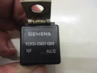 1. Honda Gl 1200 SC 14 Goldwing Relais Siemens Y23134 Regler 5-polig Elektrik - Bild 1