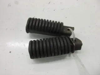 1. Suzuki DR 600 R SN 41 A Fußraste hinten rechts links Soziusraste Fussraste - Bild 1