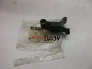 Hebel 38V-82921-00 D1094. Yamaha TT-R 90_125 Halter Lenker Bremshebel Aufnahme - Bild 1