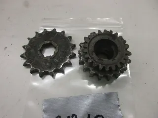 Zahnrad Antrieb B1710 MZ TS 250 Ritzel Kettenrad Getriebe Konvolut Motor - Bild 4