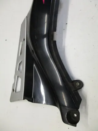 Sitzbankverkleidung hinten Seite 8. Suzuki GSX 600 F GN72B rechts Verkleidung Si - Bild 4