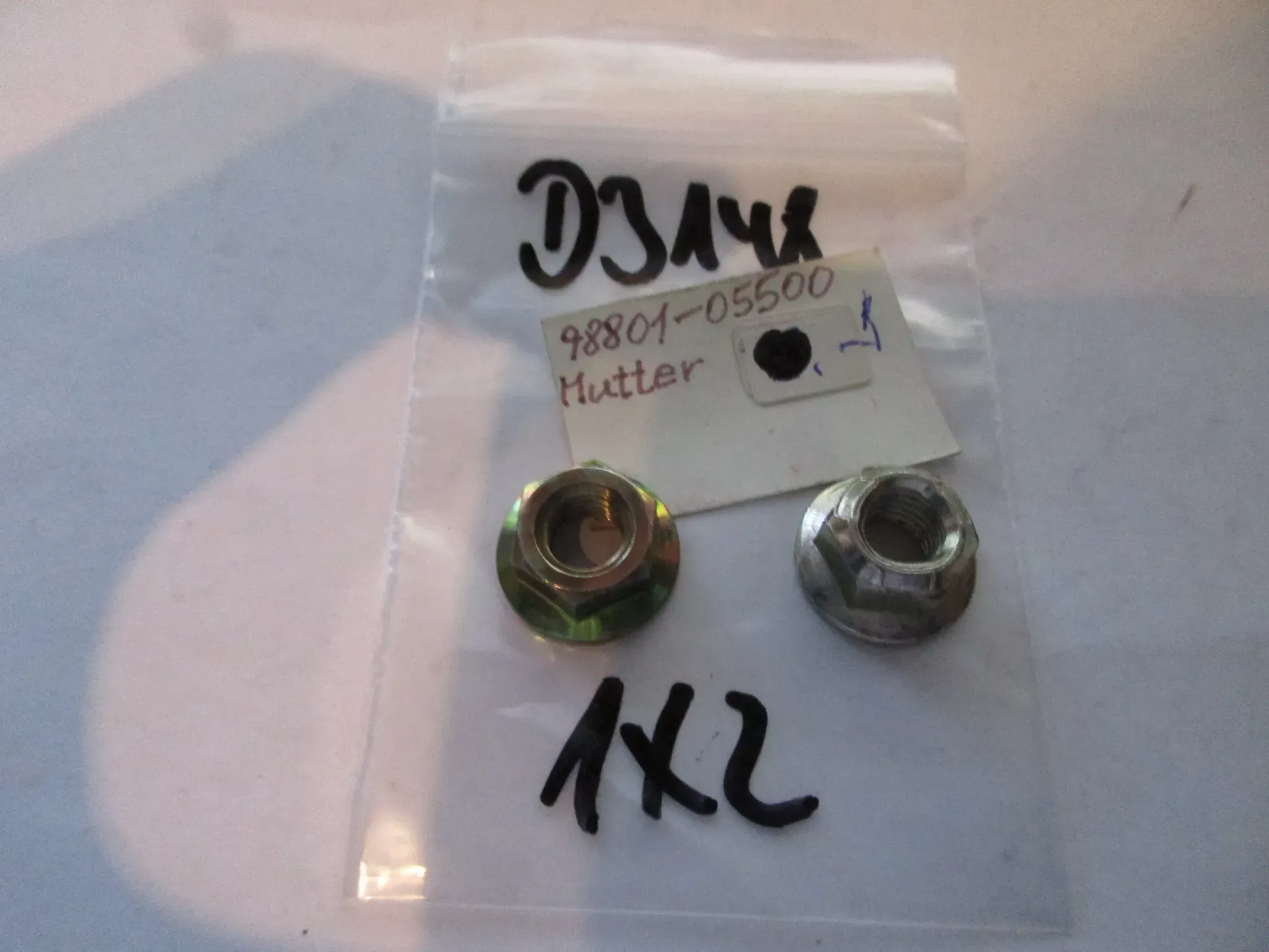 D3148 Yamaha TA 125 TZ 125 Schraube 98801-05500 Mutter Rahmen Nut - Bild 1