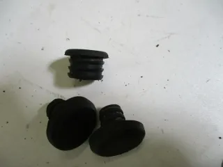 Ducati 600 SS  ZDM600S SuperSport Gummistutzen Rahmen Abdeckung Blende Deckel - Bild 3