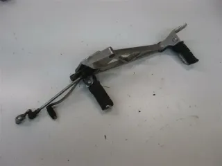 HONDA VF 750 F RC15 FUßRASTENHALTER LINKS VORNE MIT FUßRASTE SCHALTHEBEL HALTER* - Bild 1