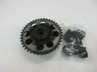 O1. Honda CB 650 RC 03 Kettenradträger mit Ruckdämpfer Antrieb Antriebsgummi - Bild 2