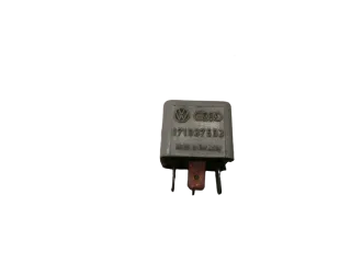 Q1374 VW AUDI Porsche 171937503 Steuerrelais 12V Schalter 40A Elektronik - Bild 1