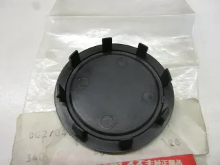E2080 Suzuki GV 1200_1400 Stopfen 61222-05A01 Verkleidung Deckel Schwinge Blende - Bild 3
